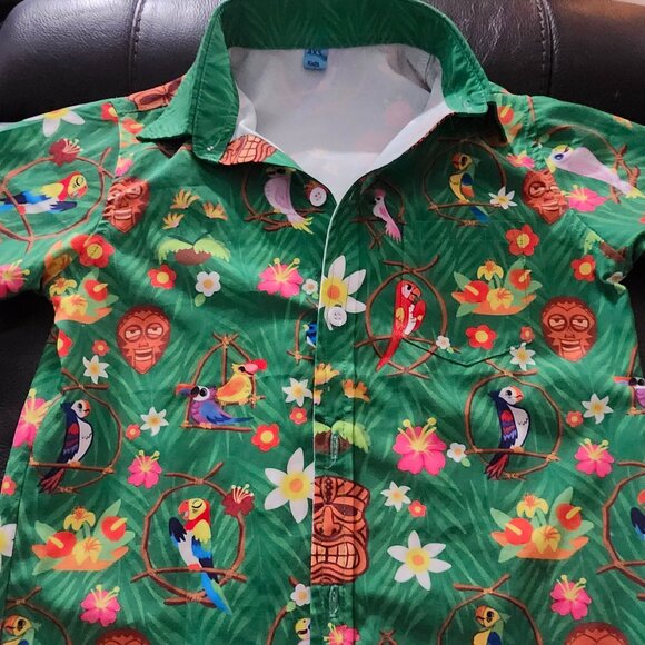 Boys Tiki room shirt - Picture 1 of 2